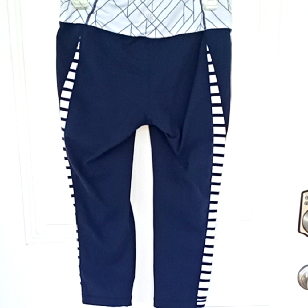 Athleta women's leggings Navy Blue Excellent Condition